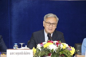 ມອບ-ຮັບ ທຸງໄຊນໍາໜ້າຂະບວນການແຂ່ງຂັນ 4 ບຸກໃຫ້ແກ່ຄະນະຊາວໜຸ່ມ ກຕທ