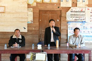 ຮອງຫົວໜ້າ ຄອສພ ພ້ອມການນຳເມືອງໄຊຈຳພອນ ພົບປະຊາຊົນ ບ້ານວັງບານ