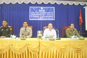 ນັກຮຽນມັດທະຍົມສົມບູນທົ່ວເມືອງອຸທຸມພອນຮຽນຮູ້ວິຊາພື້ນຖານປ້ອງກັນຕົວ