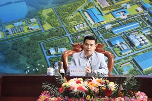 ເລຂາພັກແຂວງຄໍາມ່ວນ ຢ້ຽມຢາມ ແລະ ຊຸກຍູ້ວຽກງານ ຢູ່ບໍລິສັດ ລາວຄາຍຢວນ ບໍ່ແຮ່ ຈໍາກັດ