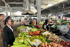 ເຊກອງ ເຂັ້ມງວດຄຸ້ມຄອງ-ກວດກາລາຄາສິນຄ້າ ຫຼັງມີການປັບຂຶ້ນລາຄານໍ້າມັນເຊື້ອໄຟ