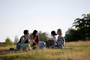 ແຟັງລັງ ຄອງຕຳແໜ່ງປະເທດທີ່ມີຄວາມສຸກທີ່ສຸດໃນໂລກ 9 ປີຕິດຕໍ່ກັນ