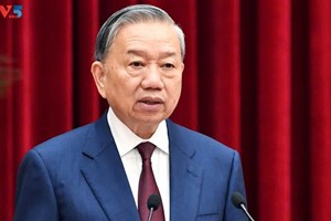 ທ່ານ ໂຕເລິມ ປາຖະໜາໃຫ້ທົ່ວພັກ ທົ່ວປວງຊົນ ຢຶດໝັ້ນສອງເປົ້າໝາຍຍຸດທະສາດ 100 ປີ