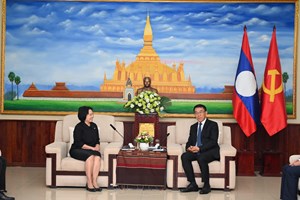 ຫົວໜ້າ ຄຕພ ຕ້ອນຮັບທູດໄທ ແລະ ທູດອິນເດຍ ເຂົ້າອວຍພອນ