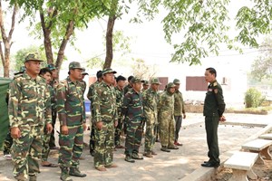 ຫົວໜ້າກົມປ້ອງກັນອາກາດ ລົງຊຸກຍູ້ໃຫ້ກຳລັງໃຈ ກ້ອນກຳລັງກອບກູ້ໄພພິບັດ ກອງພັນໃຫຍ່ 641