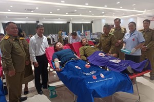 ບໍລິຈາກເລືອດຕ້ອນຮັບວັນສ້າງຕັ້ງກຳລັງ ປກສ ຄົບຮອບ 65 ປີ