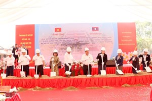 ວາງສີລາລຶກໂຄງການກໍ່ສ້າງໂຮງໝໍມິດຕະພາບ ດານັງ-ເຊກອງ