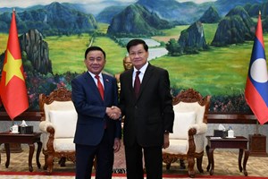 ສະຫາຍ ທອງລຸນ ສີສຸລິດ ຕ້ອນຮັບການເຂົ້າຢ້ຽມຂໍ່ານັບຂອງສະຫາຍ ເຈິ່ນເກີມຕູ