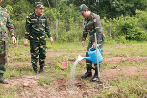 ກົມໃຫຍ່ເສນາທິການກອງທັບ ຈັດພິທີປູກຕົ້ນໄມ້ ແລະ ປ່ອຍປາ