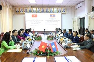 ຄຳ​ມ່ວນ-ກວາງ​ຈິ ເພີ່ມ​ທະ​ວີ​ການ​ຮ່ວມ​ມື ວຽກ​ງານ​ໂຄ​ສະ​ນາ​ອົບ​ຮົມ