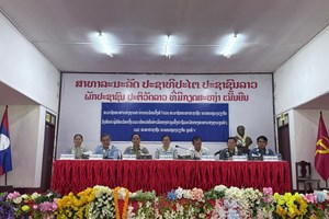 ສສຊ-ສສນວ ລົງພົບປະກັບຜູ້ມີສິດເລືອກຕັ້ງເມືອງສັງທອງ