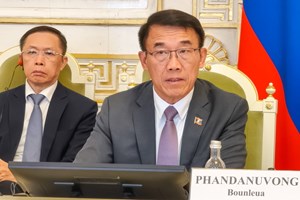 ຫົວໜ້າຄະນະພົວພັນຕ່າງປະເທດສູນກາງພັກ ເຂົ້າຮ່ວມກອງປະຊຸມສາກົນ ທີ່ເມືອງເຊັນປີເຕີສະເບີກ ສ ຣັດເຊຍ