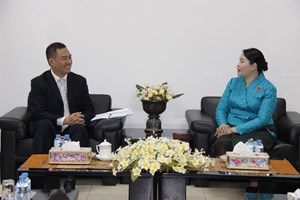 ສອງໂຮງຮຽນການເມືອງ ແລະ ການປົກຄອງລາວ-ຈີນ ຮັດແໜ້ນການຮ່ວມມື