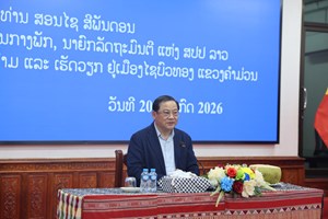 ນາຍົກລັດຖະມົນຕີ ພົບປະໂອ້ລົມ ການນຳຫຼັກແຫຼ່ງເມືອງໄຊບົວທອງ