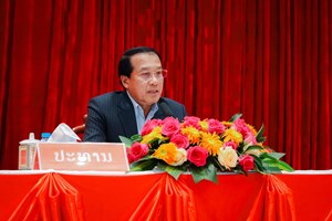 ສະຫາຍ ວັນໄຊ ພອງສະຫວັນ ໂອ້ລົມພະນັກງານຫຼັກແຫຼ່ງແຂວງຜົ້ງສາລີ