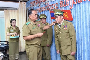 ກົມສື່ສານ ປະກາດເລື່ອນຊັ້ນໃຫ້ນາຍ ແລະ ພົນຕໍາຫຼວດ