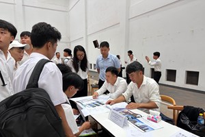 ຈີນ-ລາວ ສົ່ງເສີມການຮ່ວມມືດ້ານການສຶກສາ ແລະ ອຸດສາຫະກຳ