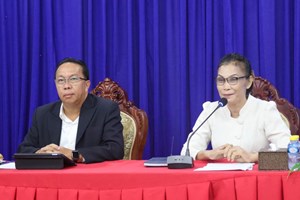ຄັງເງິນແຫ່ງລັດ ປະຈຳແຂວງອັດຕະປື ມອບ-ຮັບບັດພະນັກງານ-ລັດຖະກອນ
