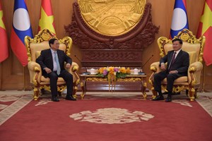  ປະທານປະເທດ ຕ້ອນຮັບການເຂົ້າຢ້ຽມຂໍ່ານັບຂອງ ນາຍົກລັດຖະມົນຕີ ຫວຽດນາມ