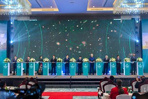 ເປີດນໍາໃຊ້ໂຮງແຮມ ຮໍລິເດ ອິນ ແອນ ສຫວີທສ໌ ວຽງຈັນ