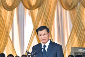 ຄໍາສະດຸດີ  ເຖິງສະຫາຍ ພົນເອກ ຄໍາໄຕ ສີພັນດອນ   ຂອງສະຫາຍ ທອງລຸນ ສີສຸລິດ ເລຂາທິການໃຫຍ່ ຄະນະບໍລິຫານງານສູນກາງພັກ  ປະທານປະເທດ ແຫ່ງ ສປປ ລາວ