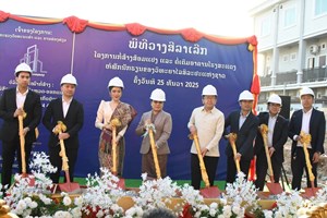 ວສຊ ວາງສີລາເລີກກໍ່ສ້າງຫໍພັກຄູ-ອາຈານ ແລະ​ນັກສຶກສາ