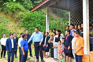 ນາຍົກລັດຖະມົນຕີ ຊີ້ນຳວຽກງານ ຢູ່ຕາແສງຫຼວງຂອນ ເມືອງຫຼວງນໍ້າທາ