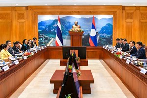 ປະທານສະພາແຫ່ງຊາດ ພົບປະກັບ ນາຍົກລັດຖະມົນຕີ ແຫ່ງ ຣາຊະອານາຈັກໄທ