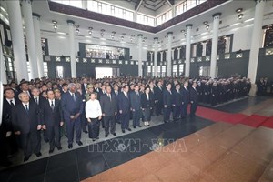 ພິທີກ່າວໄວ້ອາໄລທ່ານເລຂາທິການໃຫຍ່ ຫງວຽນຝູຈ້ອງ