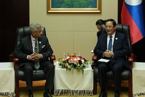 ນາຍົກລັດຖະມົນຕີ ຕ້ອນຮັບລັດຖະມົນຕີຕ່າງປະເທດອິນເດຍ ເຂົ້າຢ້ຽມຂ່ຳນັບ