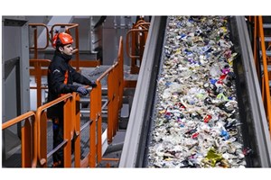 ຊູແອດ ສ້າງໂຮງງານລີໄຊເຄີນຂີ້ເຫຍື້ອພລາສຕິກອັດໂຕໂນມັດໃຫຍ່ທີ່ສຸດໃນໂລກ