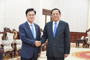 ນາຍົກລັດຖະມົນຕີຕ້ອນຮັບເຈົ້າແຂວງຊຸງຊອງນຳໂດ ສ ເກົາຫຼີ