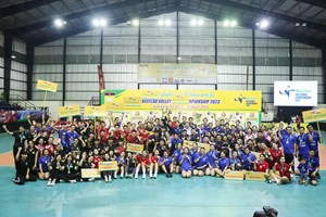 ສະໂມສອນອິນທະສອນ ຍາດໄດ້ທີ1 ການແຂ່ງຂັນບານສົ່ງໃນຮົ່ມ