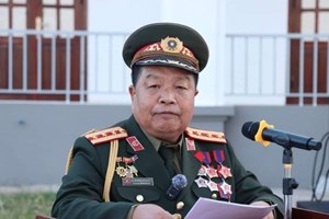 ໂຮງຮຽນວັດທະນະທໍາຊົນເຜົ່າກອງທັບຫວນຄືນມູນເຊື້ອວັນຊາດ 2 ທັນວາຄົບຮອບ 48 ປີ