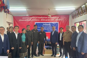 ຫົວໜ້າຄຕພເຄື່ອນໄຫວອວຍພອນວັນກອງທັບ