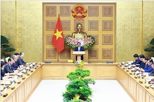 ນາຍົກ ຫວຽດນາມ ເປັນປະທານໂອ້ລົມສົນທະນາກັບບັນດາວິສາຫະກິດແຖວໜ້າ ຈີນ