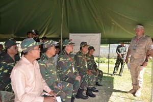 ກອງທັບລາວ- ຣັດເຊຍຮ່ວມມືກວດກາເກັບກູ້ລະເບີດເພື່ອມະນຸດສະທໍາ