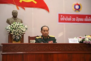 ຄະນະນໍາກະຊວງປ້ອງກັນປະເທດຢ້ຽມຢາມ ແລະ ໂອ້ລົມພະນັກງານ-ນັກຮົບ ໂຮງໝໍສູນກາງ 103 ກອງທັບ