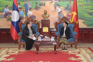 ປະທານສານປະຊາຊົນສູງ ຕ້ອນຮັບ ທູດອາເມຣິກາ ຄົນໃໝ່