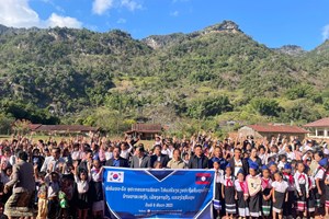 lLKFA ມອບອຸປະກອນການຮຽນໃຫ້ໂຮງຮຽນບ້ານຜາສະຫງົບ