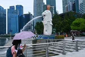 ສິງກະໂປ ກຽມຂຶ້ນພາສີສິນຄ້າ ແລະ ບໍລິການ