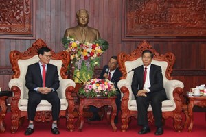 ປະທານ ສນຊ ຕ້ອນຮັບການເຂົ້າພົບປະຂອງຄະນະຂົນຂວາຍປະຊາຊົນສູນກາງພັກກອມມູນິດຫວຽດນາມ