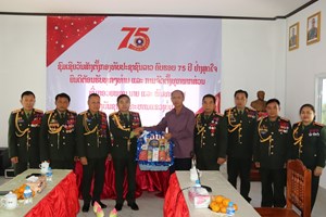 ຫຼາຍພາກສ່ວນອວຍພອນ ຄະນະພັກ-ຄະນະບັນຊາກອງບັນຊາການທະຫານແຂວງບໍ່ແກ້ວ