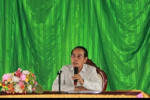 ຮອງປະທານປະເທດ ພົບປະປະຊາຊົນ ຢູ່ເມືອງສະໜາມໄຊ