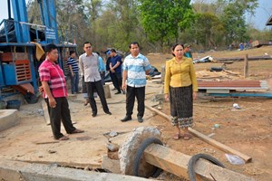 ຄະນະນຳແຂວງ ພົບປະ, ຊ່ວຍເຫຼືອເບື້ອງຕົ້ນຄອບຄົວທີ່ຖືກຜົນກະທົບຈາກລົມພາຍຸ ຢູ່ເມືອງວາປີ