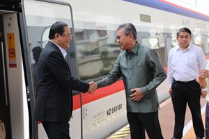 ນາຍົກລັດຖະມົນຕີ ຊີ້ນໍາວຽກງານ ຢູ່ດ່ານບໍ່ເຕ່ນ ແລະ ເຂດເສດຖະກິດພິເສດ ບໍ່ເຕ່ນແດນງາມ