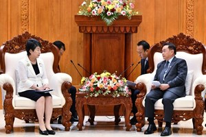 ປະທານສະພາ ຕ້ອນຮັບ ລັດຖະມົນຕີກະຊວງການຕ່າງປະເທດຍີ່ປຸ່ນ