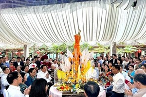 ສະຖານທູດລາວ ປະຈຳ ຫວຽດນາມ ຈັດງານສະເຫຼີມສະຫຼອງປີໃໝ່ລາວ