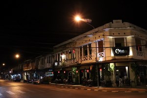 ເຈົ້າແຂວງຄຳມ່ວນ ລົງຊຸກຍູ້ບ້ານທ່າແຂກກາງ, ບ້ານນາໂບສ້າງຄວາມເປັນລະບຽບຮຽບຮ້ອຍດຶງດູດນັກ ທ່ອງທ່ຽວ