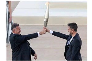 ໄຟສັກສິດງານກິລາໂອແລັມປິກປາຣີເດີນທາງມຸ່ງໜ້າສູ່ຝຣັ່ງຢ່າງເປັນທາງການ